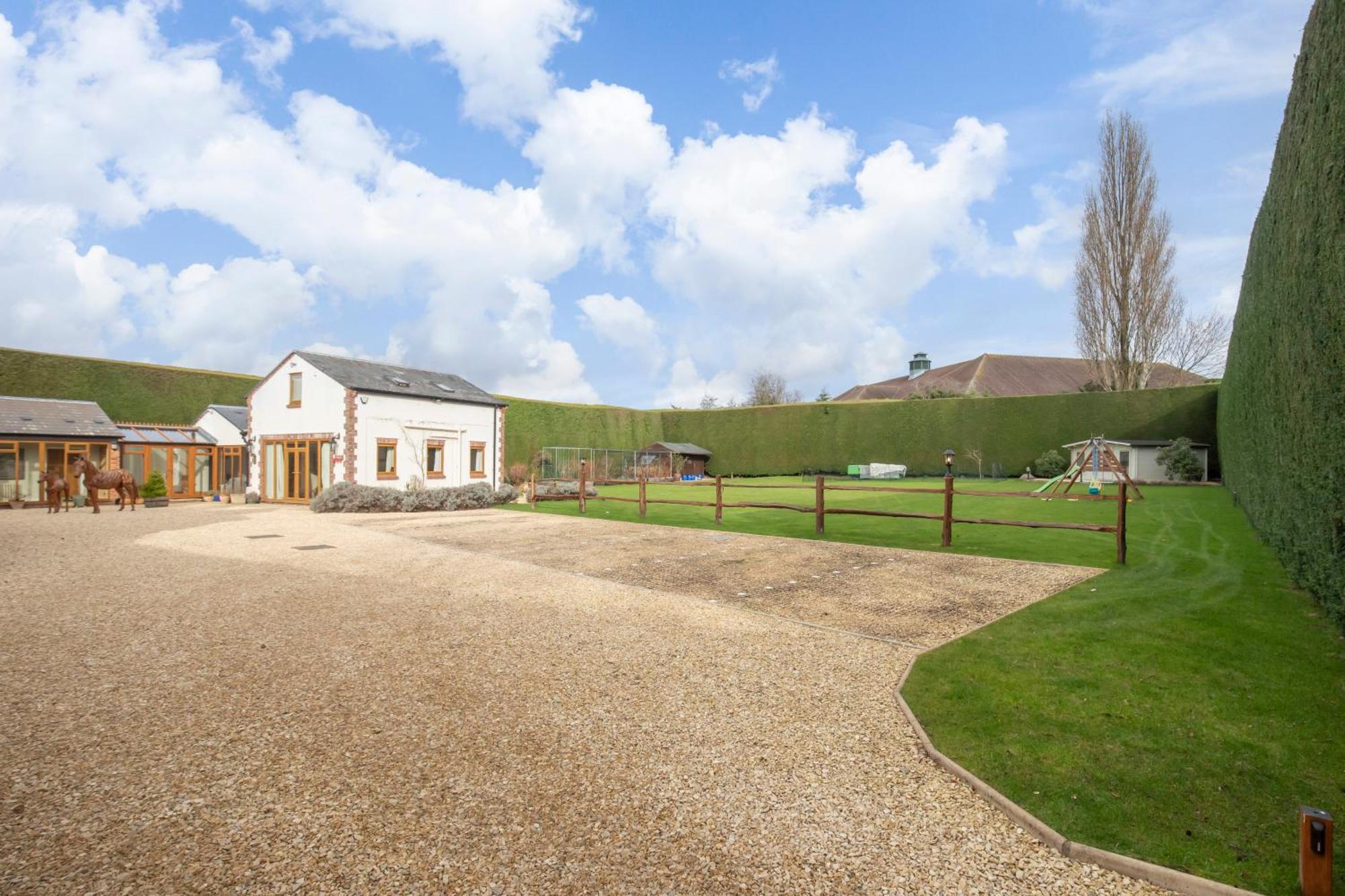 Stable Lodge - Boutique Bed & Breakfast Shurdington Luaran gambar